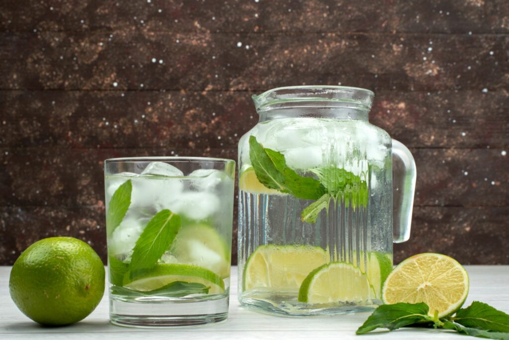 Acqua aromatizzata menta e limone - Ghiaccio