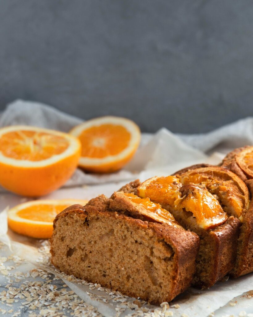 Torta vegana con succo d'arance