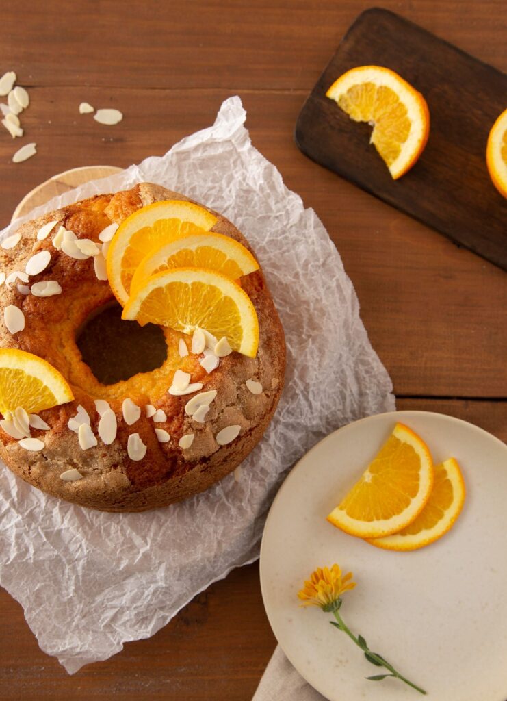 Torta vegana con succo d'arance - Mandorle